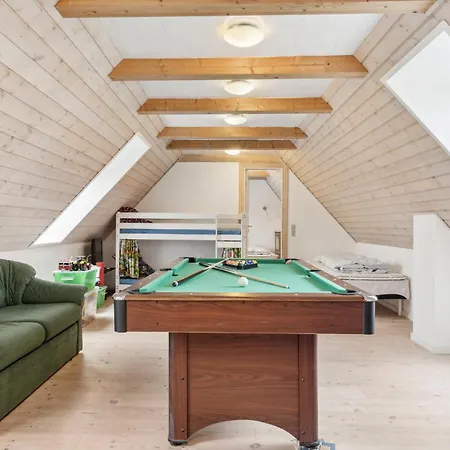 3 Bedroom Lovely In Holiday home *