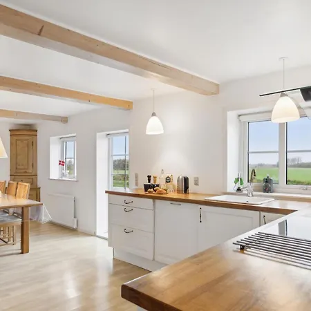 3 Bedroom Lovely In Holiday home *